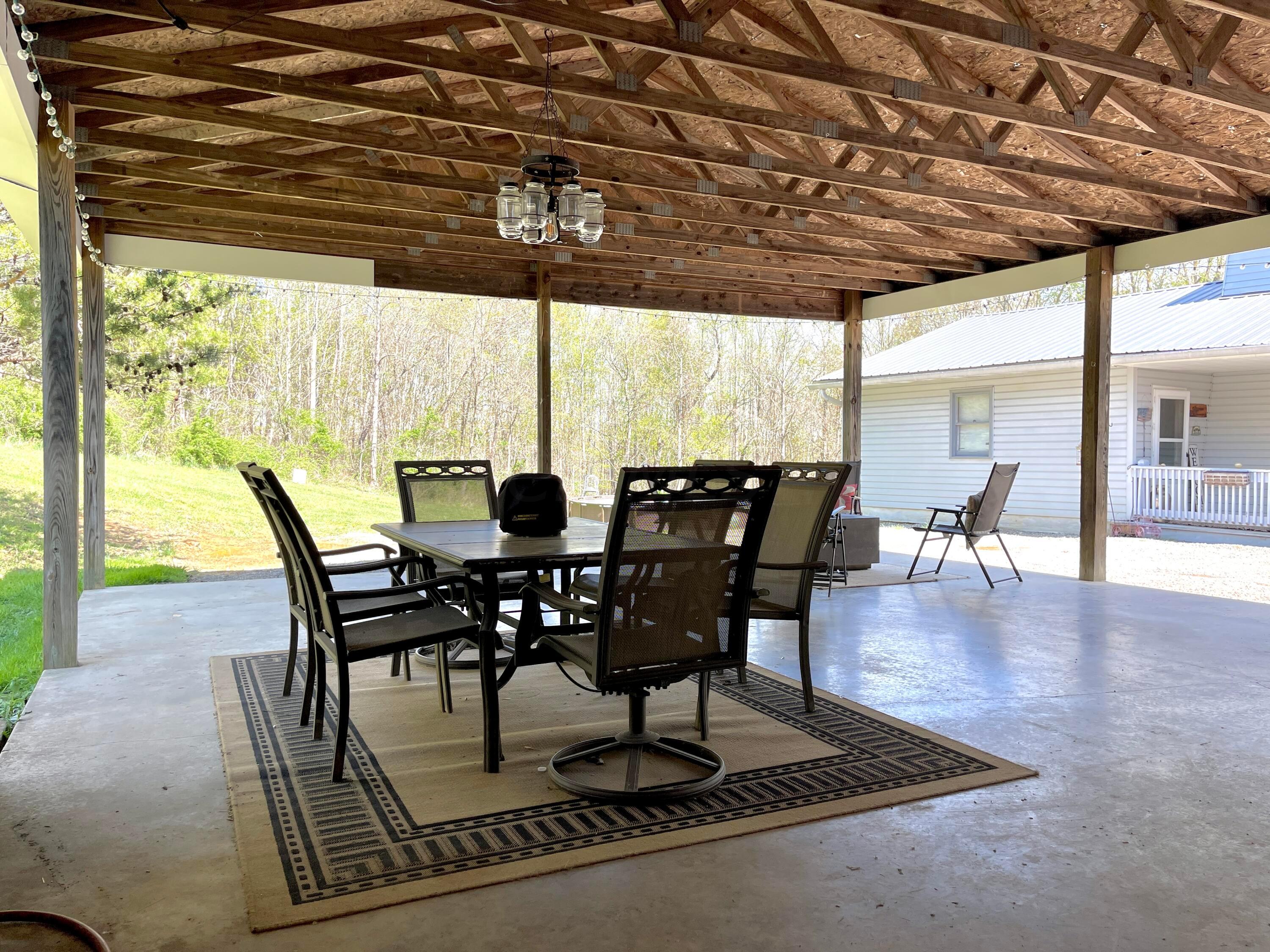 358 Roberts Road Jackson, OH 45640 - Photo 4 of 20