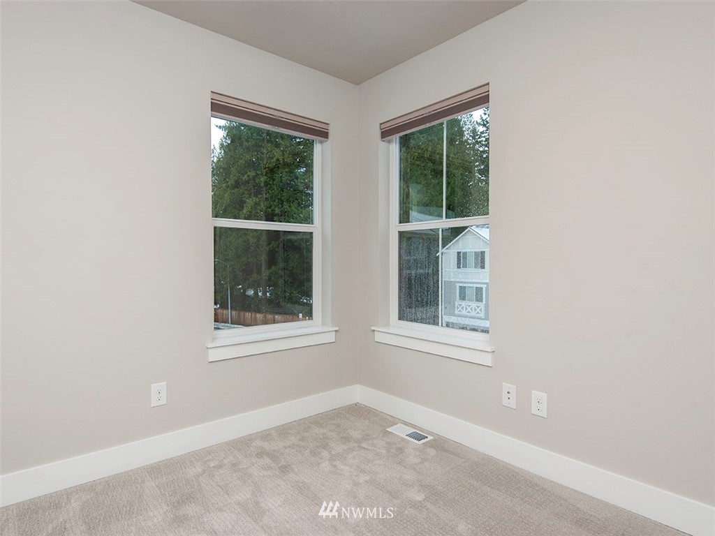 17 197th Place Southwest Bothell, WA 98012 - Photo 29 of 34 an empty room with windows