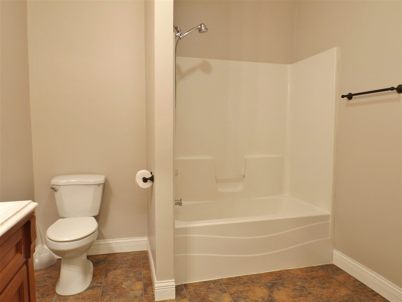 311 East Oak Street Butler, IN 46721 - Photo 17 of 25