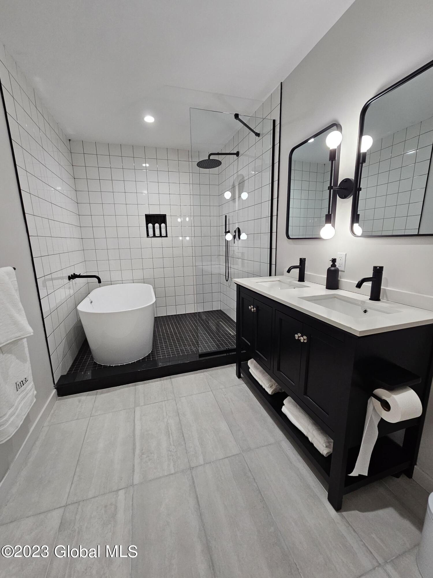 686 Green Lake Road Athens, NY 12414 - Photo 18 of 33 20231109_094906 (1)