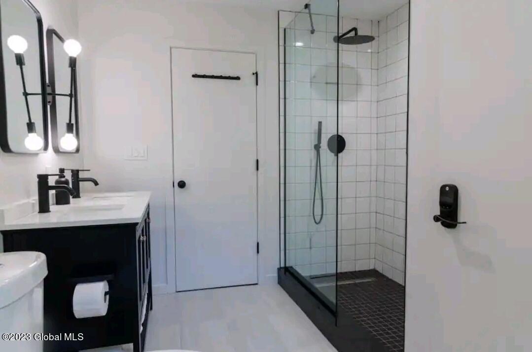 686 Green Lake Road Athens, NY 12414 - Photo 22 of 33 Screenshot_20231110_113415_Airbnb