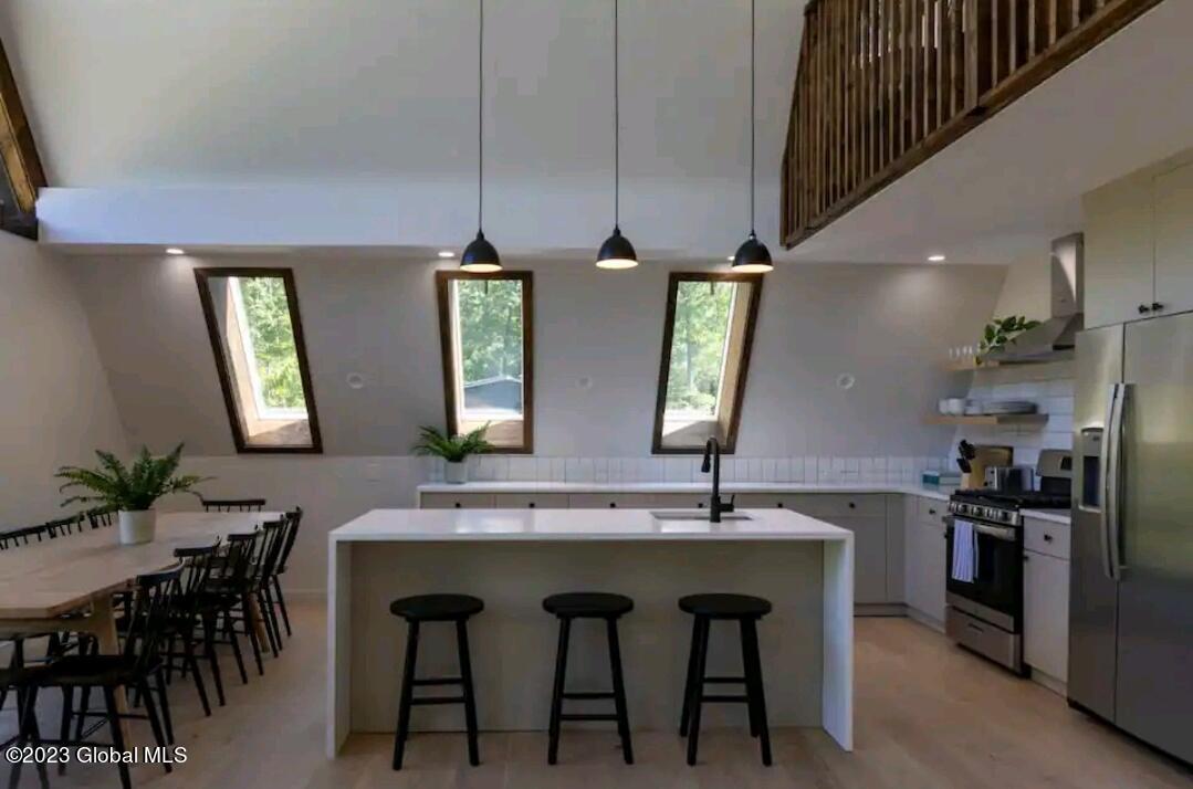 686 Green Lake Road Athens, NY 12414 - Photo 5 of 33 Screenshot_20231110_113344_Airbnb