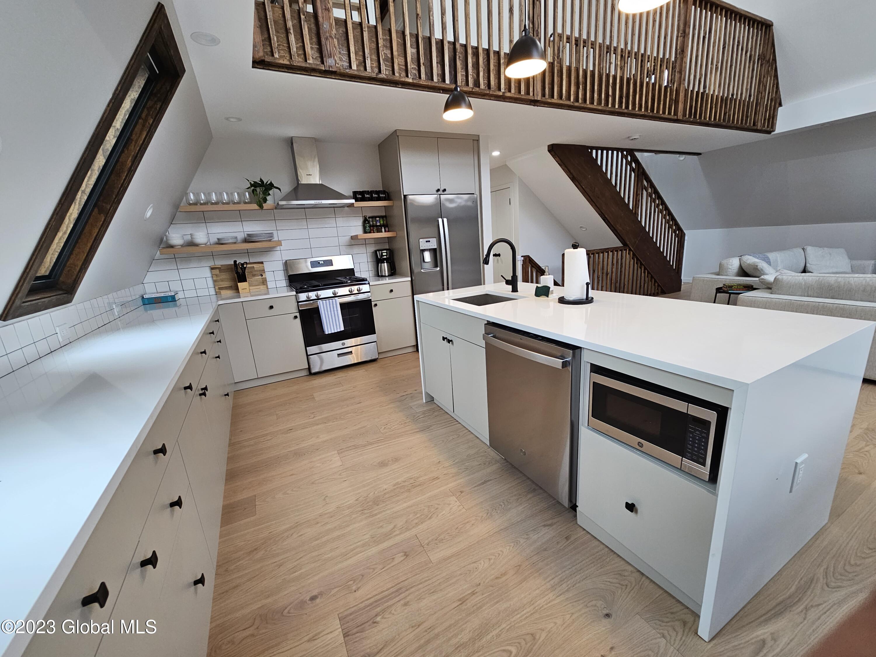 686 Green Lake Road Athens, NY 12414 - Photo 7 of 33 20231109_095209