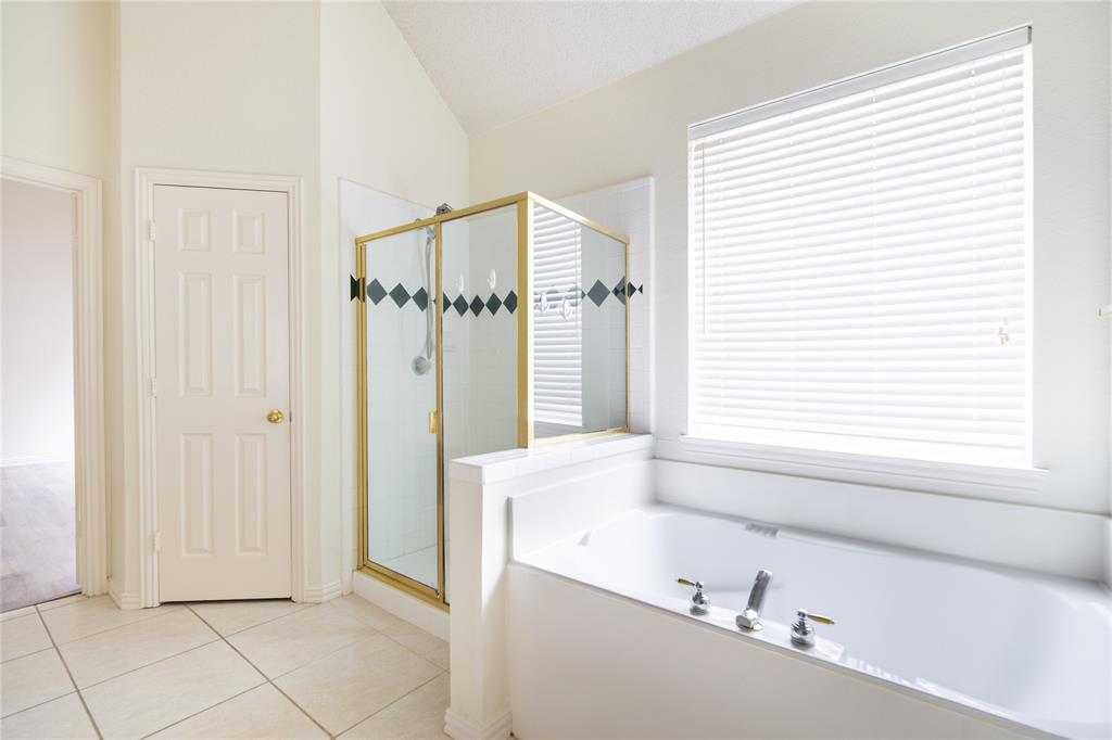 8216 Spring Valley Lane Plano, TX 75025 - Photo 14 of 26