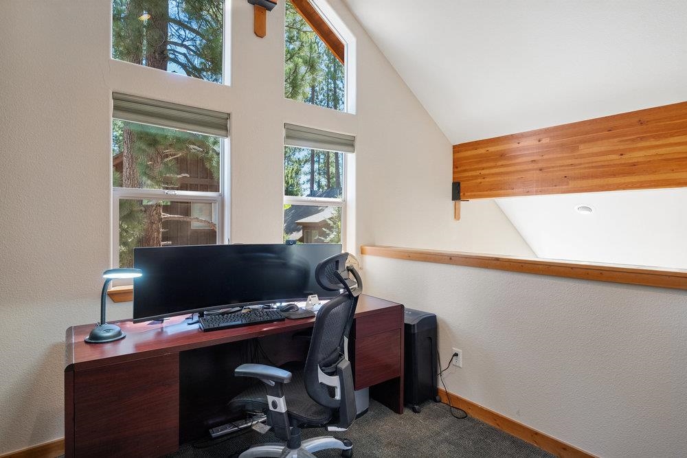 10143 Colton Creek Road Truckee, CA 96161 - Photo 20 of 26 Gallery Image 20