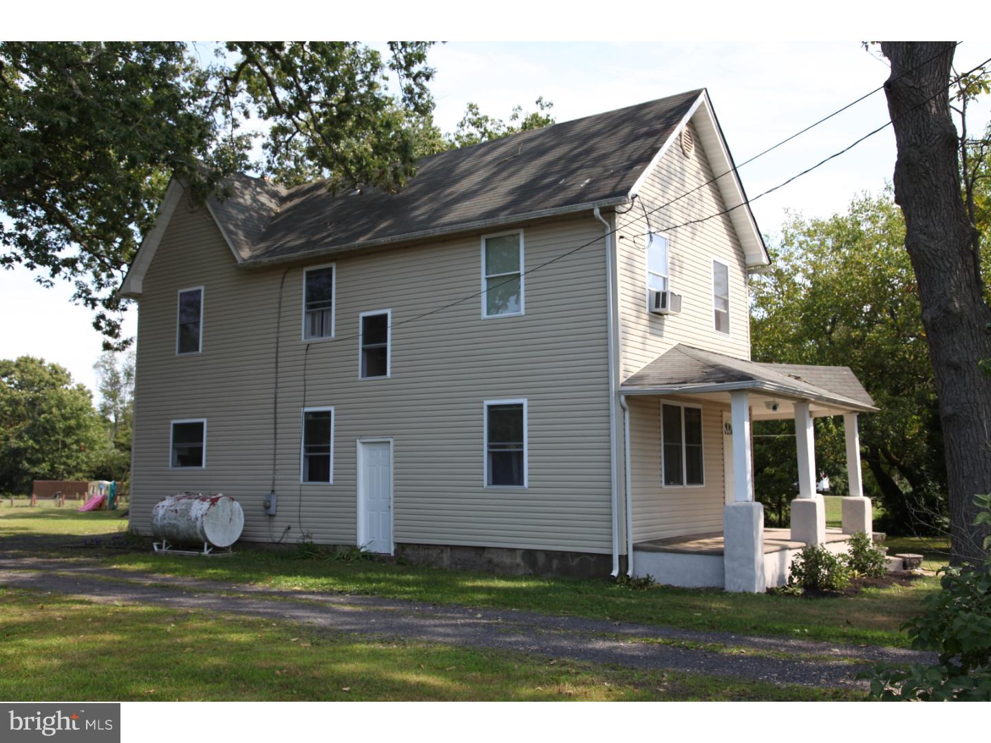 32 South Cedar Brook Road Sicklerville, NJ 08081 - Photo 2 of 22 Exterior Side