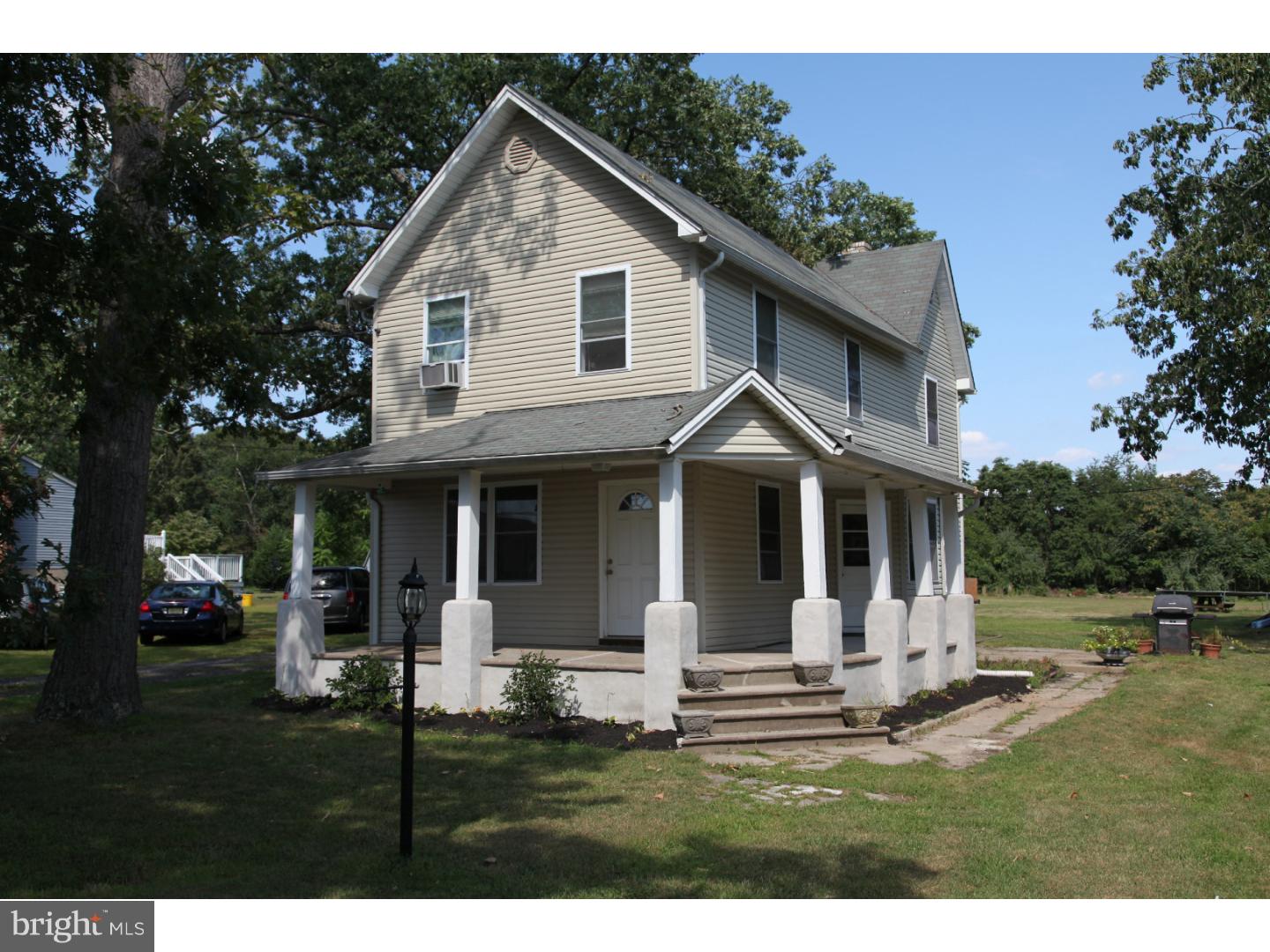 32 South Cedar Brook Road Sicklerville, NJ 08081 - Photo 4 of 22 Exterior Front
