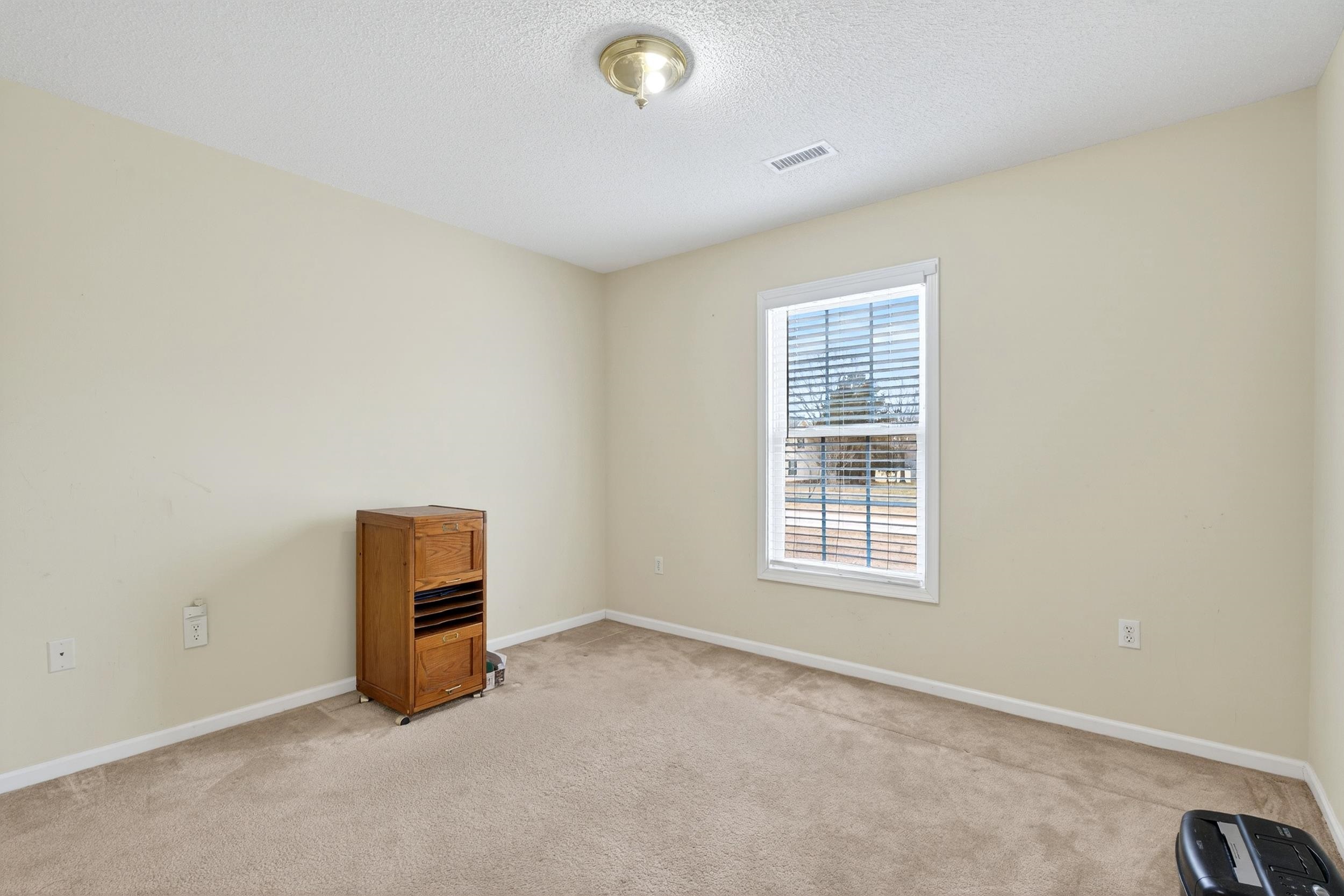 105 Falcon Lane Chesnee, SC 29323 - Photo 17 of 35