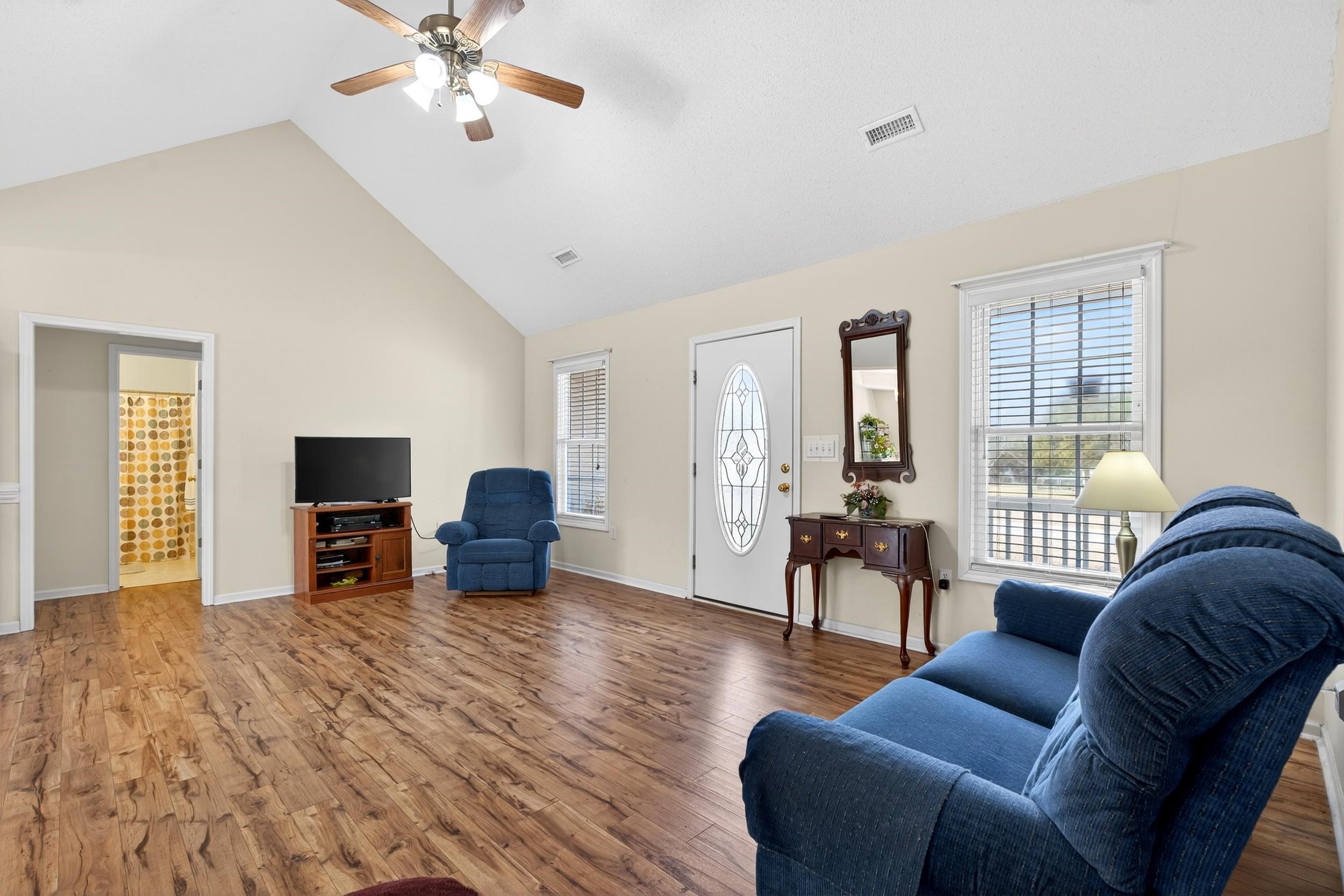 105 Falcon Lane Chesnee, SC 29323 - Photo 3 of 35