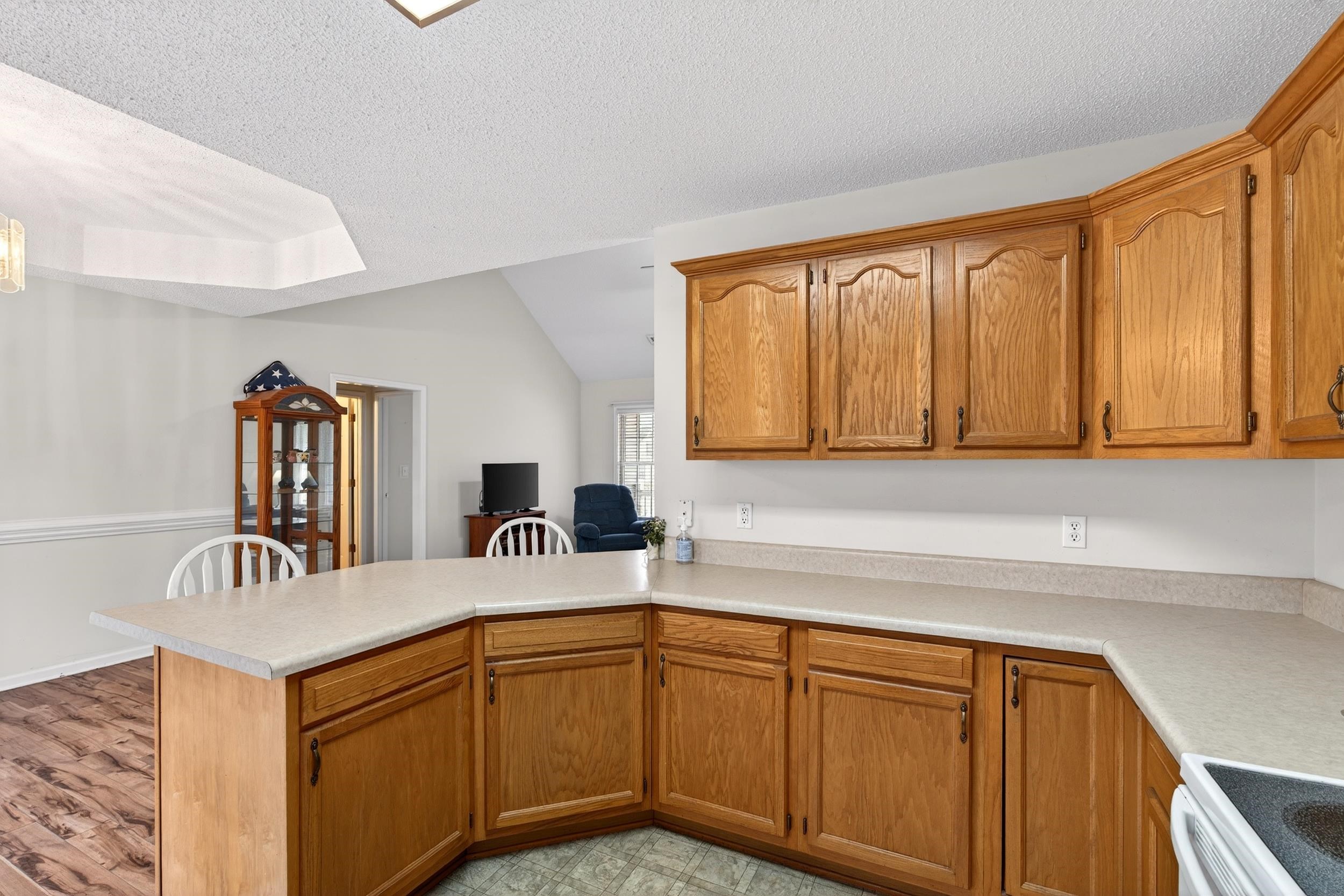 105 Falcon Lane Chesnee, SC 29323 - Photo 8 of 35