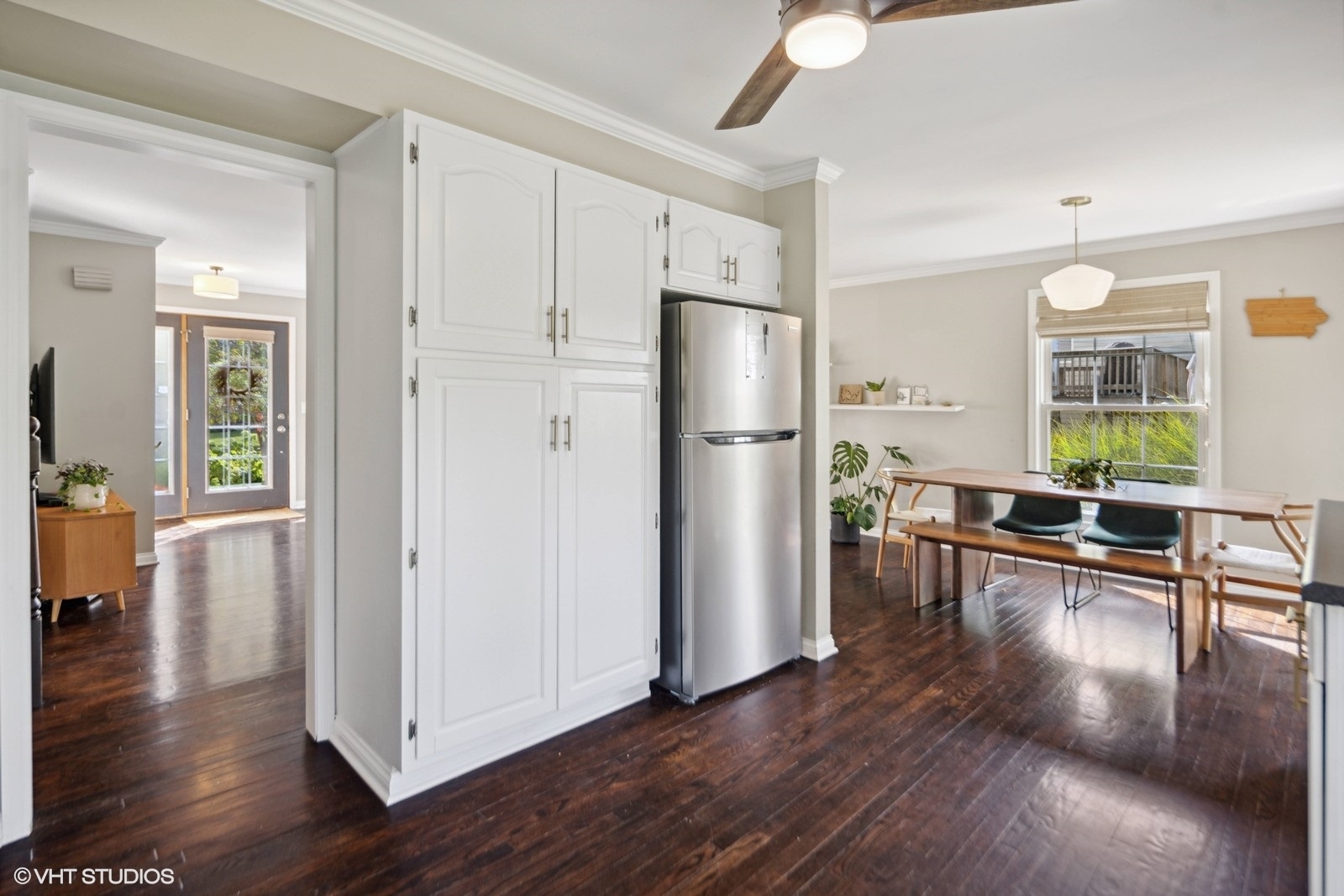 120 North Lambert Road Glen Ellyn, IL 60137 - Photo 10 of 30 a view of a kitchen with furniture and wooden floor