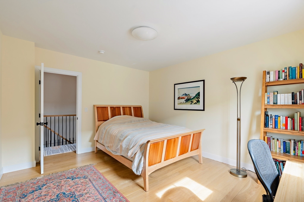 12 Putnam Street, Unit B Somerville, MA 02143 - Photo 17 of 27