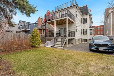$1,795,000 | 12 Putnam Street, Unit B, Somerville, MA 02143