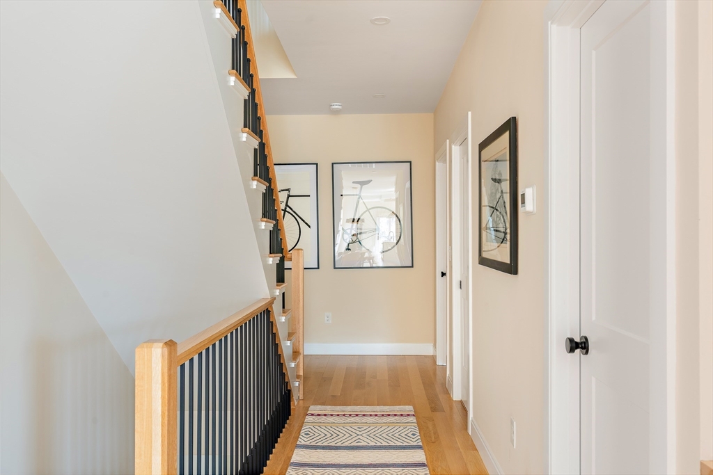 12 Putnam Street, Unit B Somerville, MA 02143 - Photo 9 of 27
