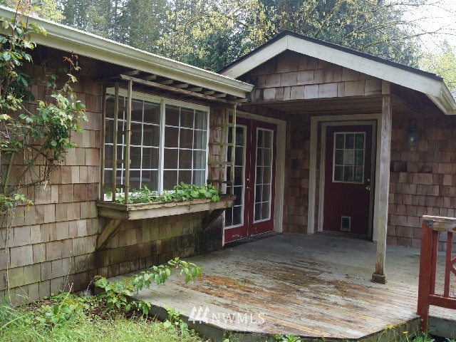 12912 Wallace Road Southeast Olalla, WA 98359 - Photo 13 of 25 Gallery Image 13