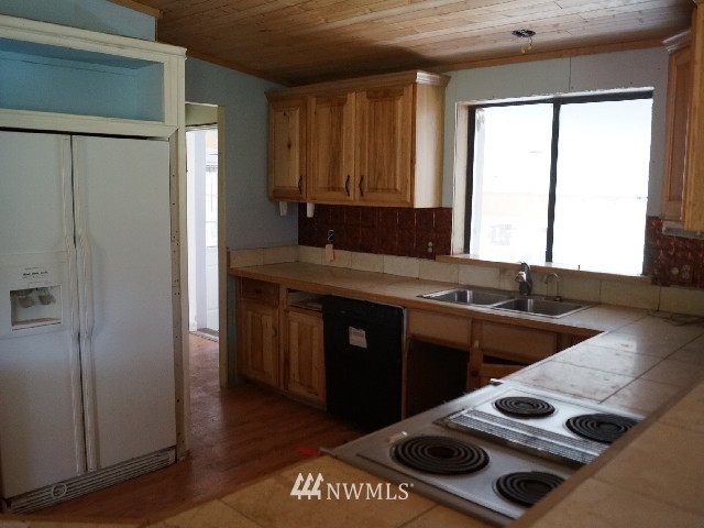 12912 Wallace Road Southeast Olalla, WA 98359 - Photo 24 of 25 Gallery Image 24