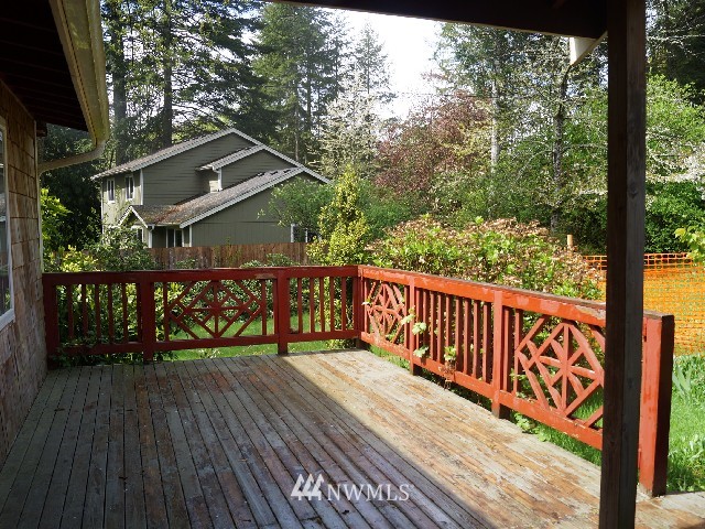 12912 Wallace Road Southeast Olalla, WA 98359 - Photo 10 of 25 Gallery Image 10