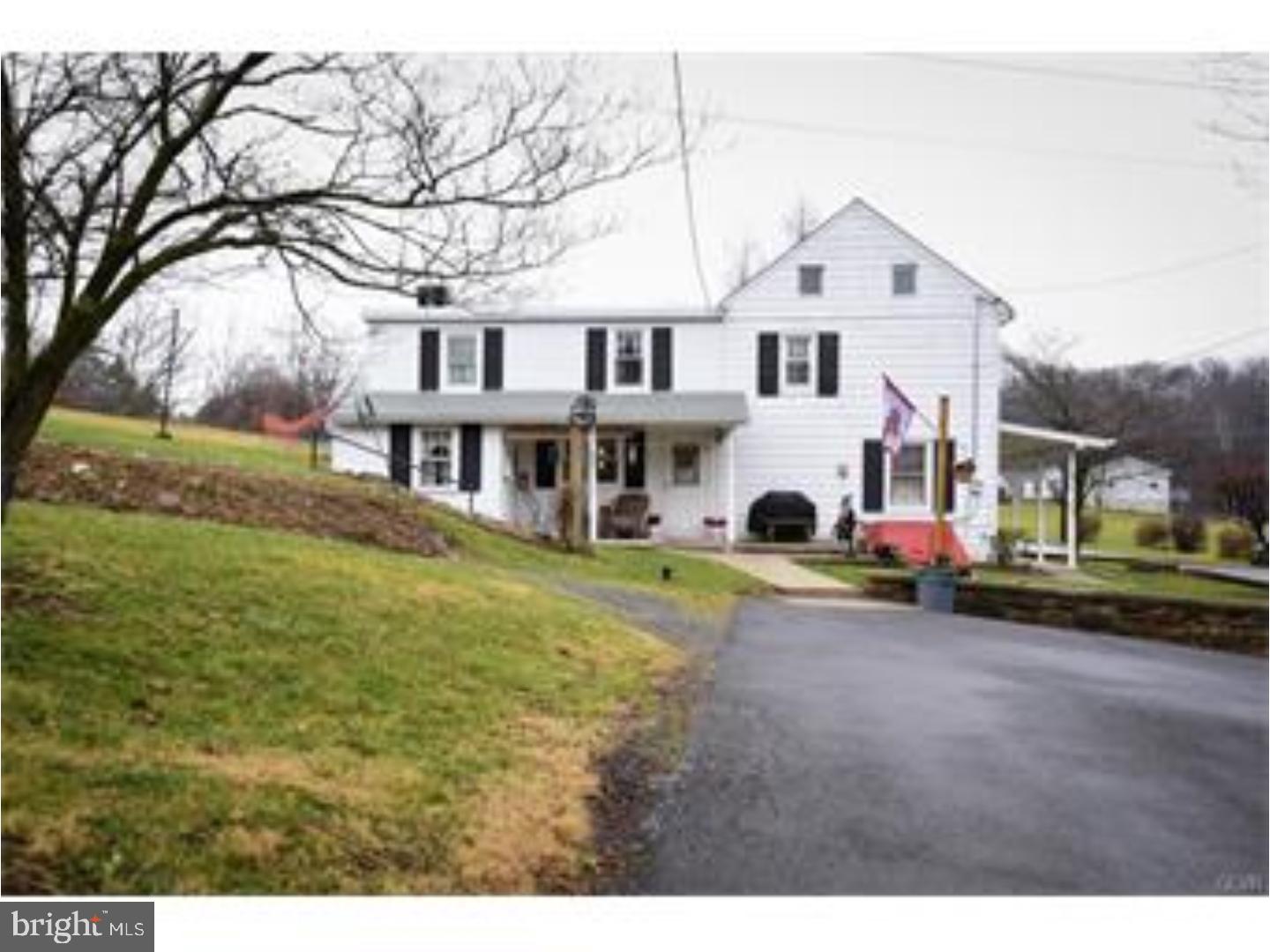 2463 Wassergass Road Hellertown, PA 18055 - Photo 4 of 24 Gallery Image 4