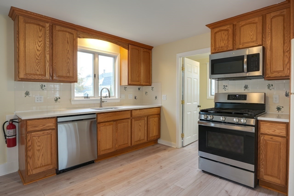 5 Hayes Street, Unit 5 Maynard, MA 01754 - Photo 12 of 23