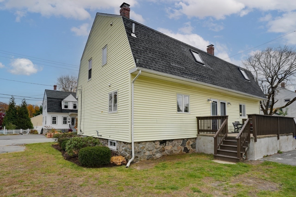 5 Hayes Street, Unit 5 Maynard, MA 01754 - Photo 4 of 23