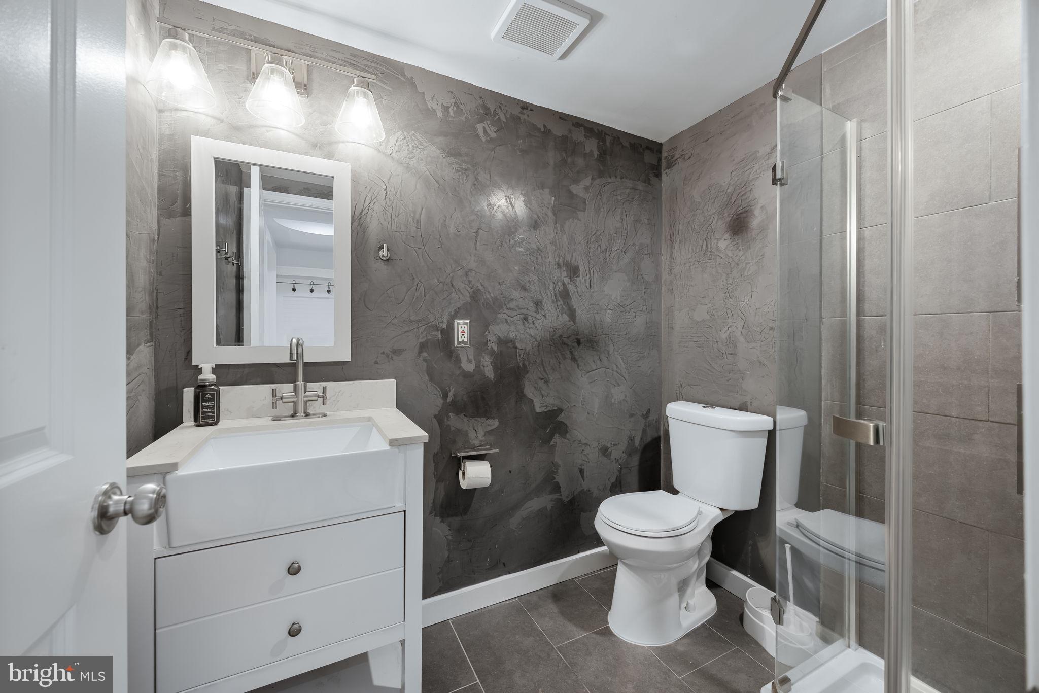 7310 Macedonia Road Woodford, VA 22580 - Photo 13 of 19 Full Bathroom #2