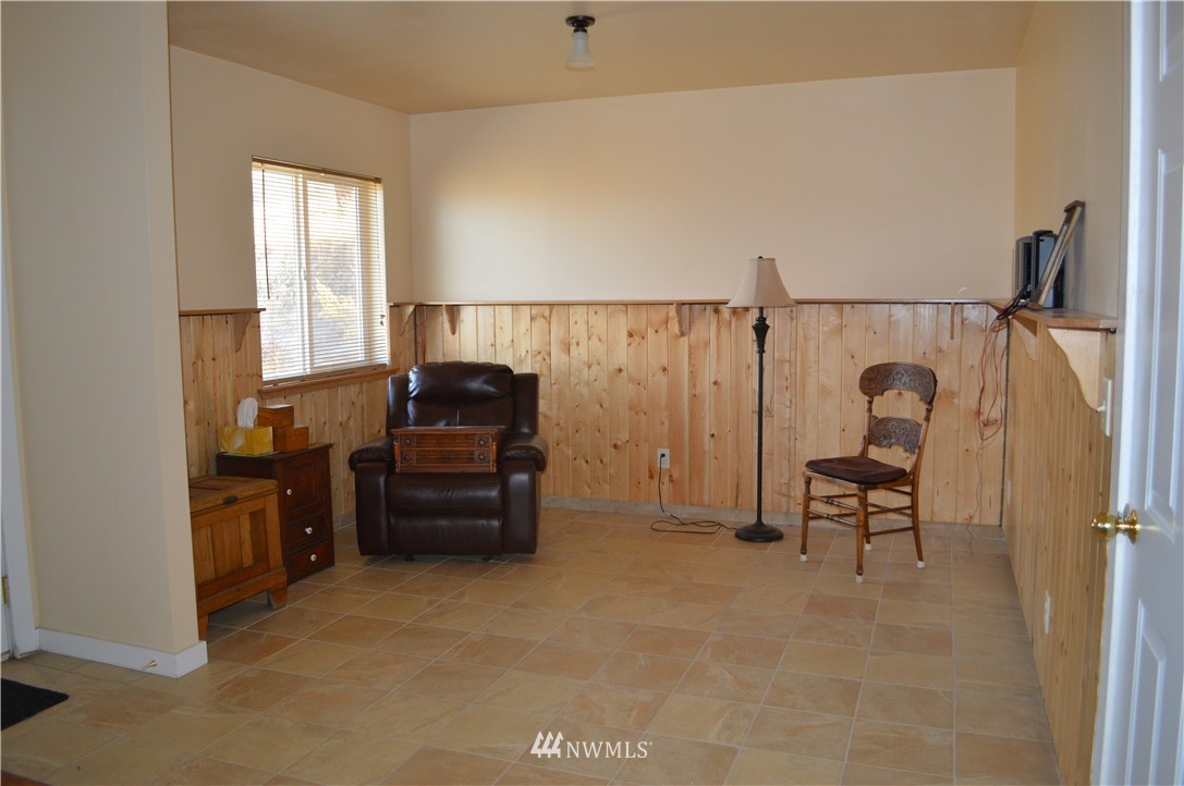 24 Bronco Lane Riverside, WA 98849 - Photo 3 of 22 Gallery Image 3