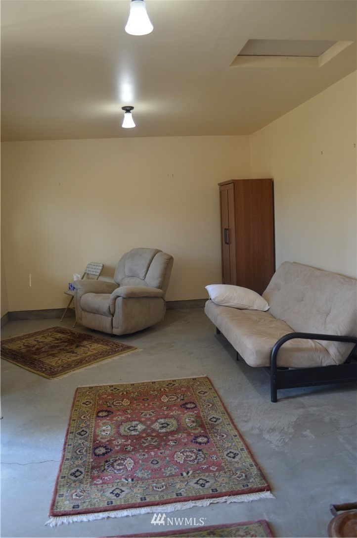 24 Bronco Lane Riverside, WA 98849 - Photo 9 of 22 Gallery Image 9