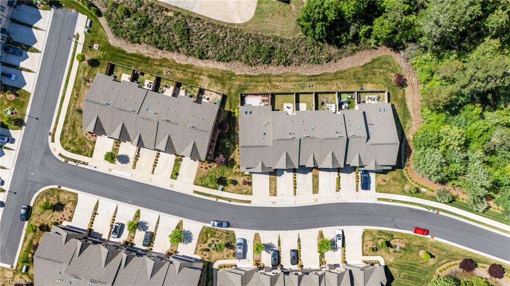 3840 Thistleberry Road High Point, NC 27265 - Photo 6 of 35