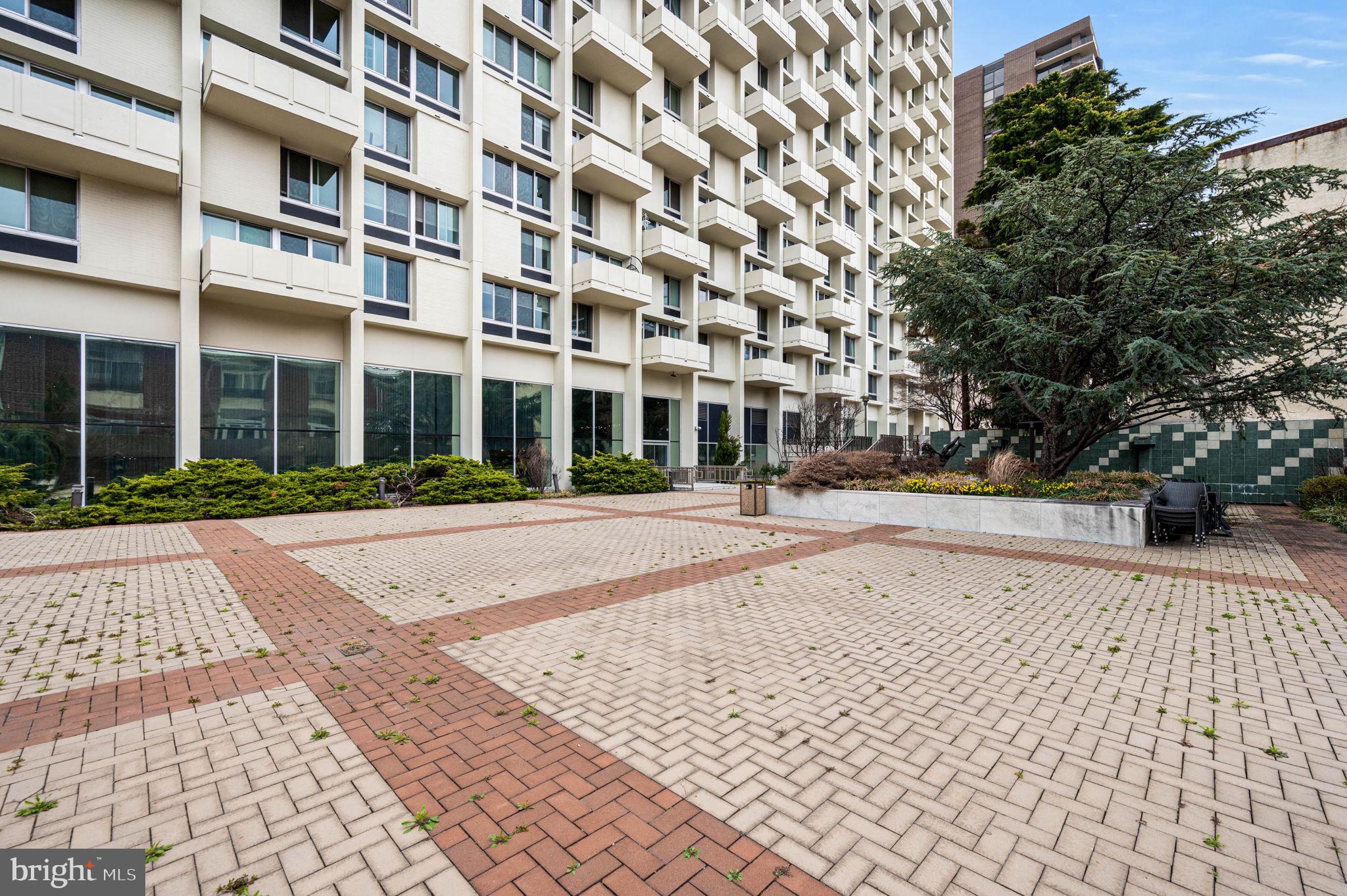 604 South Washington Square, Unit 418 Philadelphia, PA 19106 - Photo 16 of 22 Outdoor area