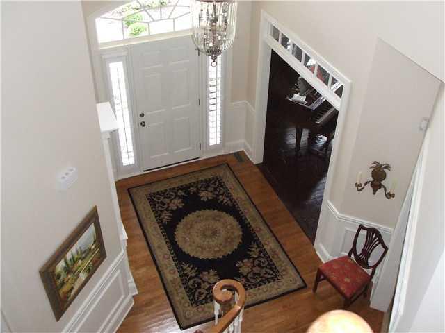 2183 Finchley Road Carmel, IN 46032 - Photo 9 of 24 Gallery Image 9