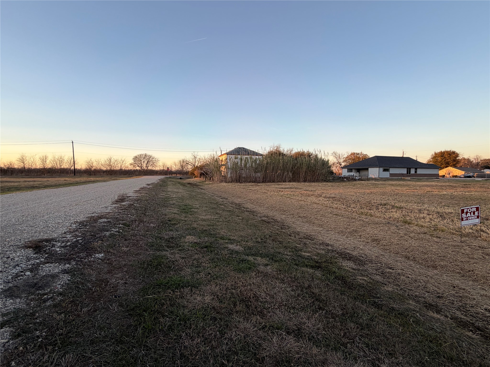 6-th 6-th Street Beasley, TX 77417 - Photo 2 of 4 a view of an ocean and beach