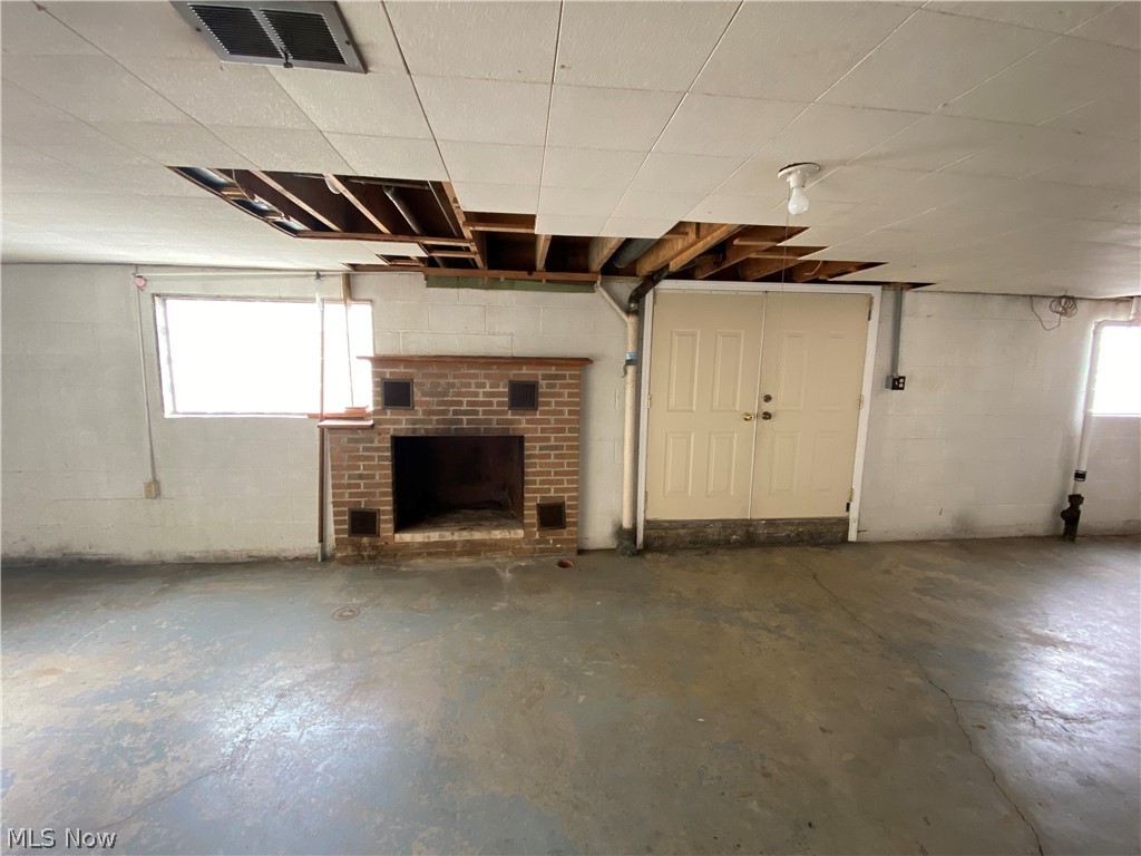 6881 New Castle Road New Middletown, OH 44442 - Photo 19 of 28 Gallery Image 19