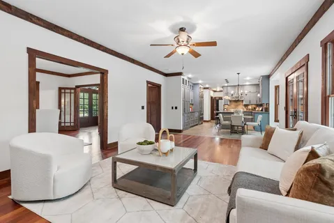$1,250,000 | 901 Creekwood Court, Brentwood, TN 37027