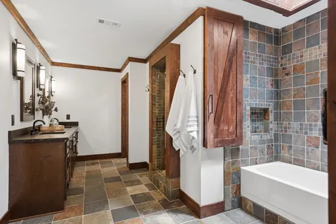 $1,250,000 | 901 Creekwood Court, Brentwood, TN 37027