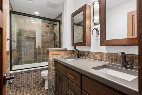 $1,250,000 | 901 Creekwood Court, Brentwood, TN 37027