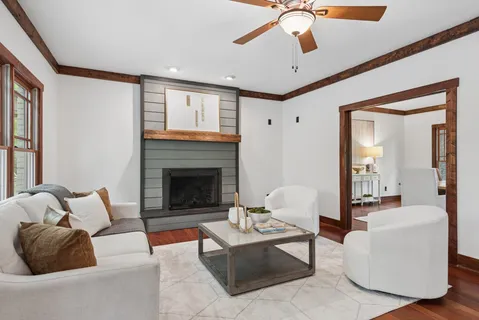 $1,250,000 | 901 Creekwood Court, Brentwood, TN 37027