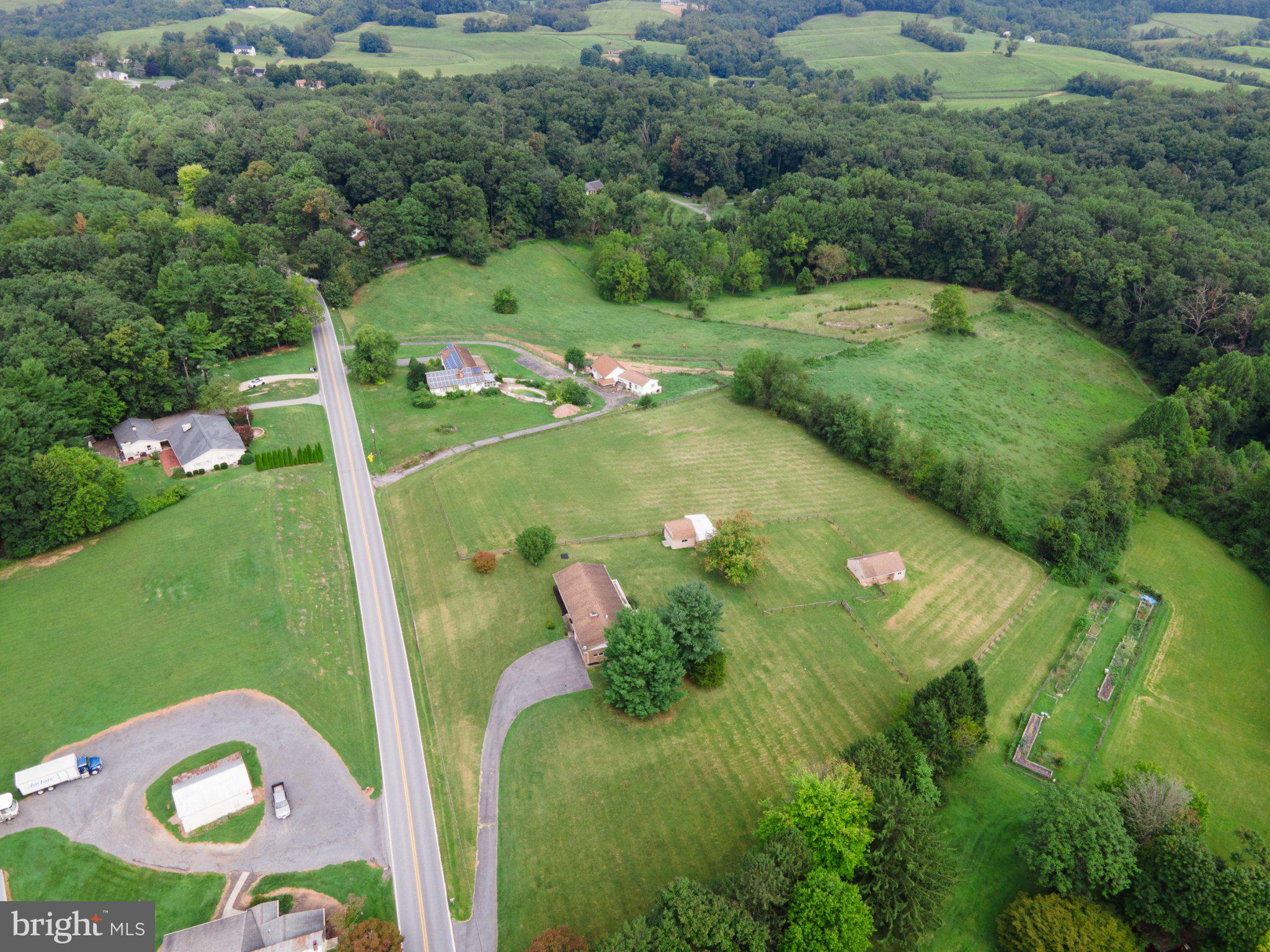 946 Stone Road Westminster, MD 21158 - Photo 2 of 16 Gallery Image 2