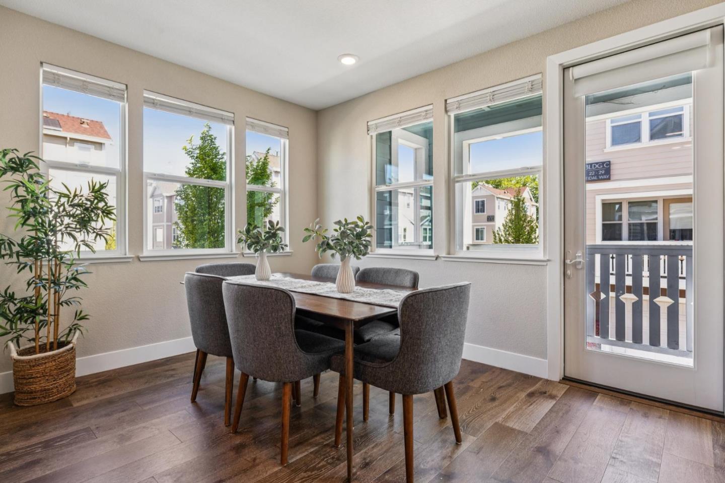 21 Tidal Way San Mateo, CA 94401 - Photo 6 of 22