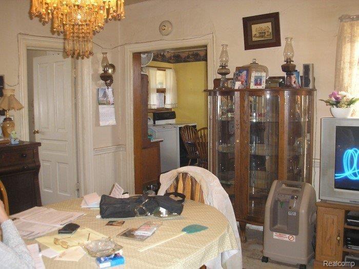 6405 Legg Rd dining room