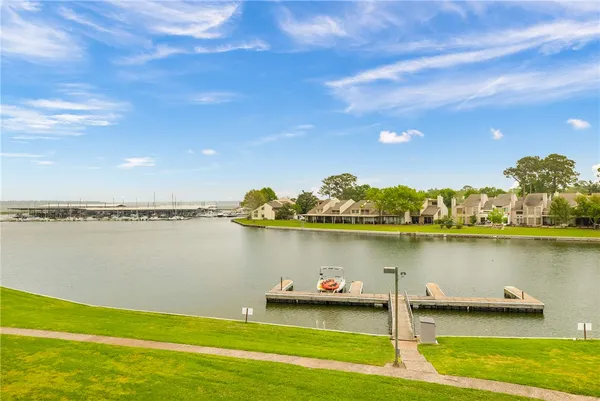 $139,000 | 12600 Melville Drive, Unit 326B, Montgomery, TX 77356