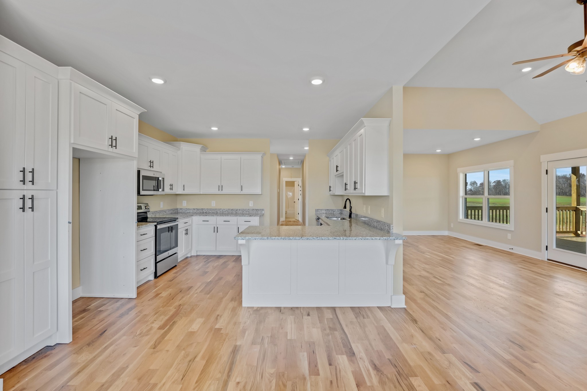 5395 Roy Holman Road Springfield, TN 37172 - Photo 11 of 23 Gallery Image 11