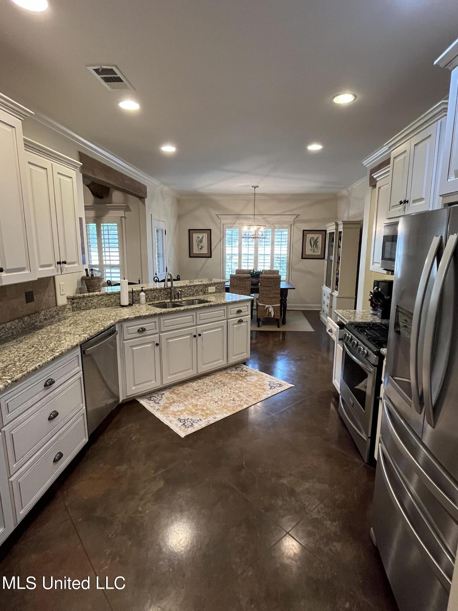 854 Shadow View Drive Hernando, MS 38632 - Photo 12 of 25 IMG_4305