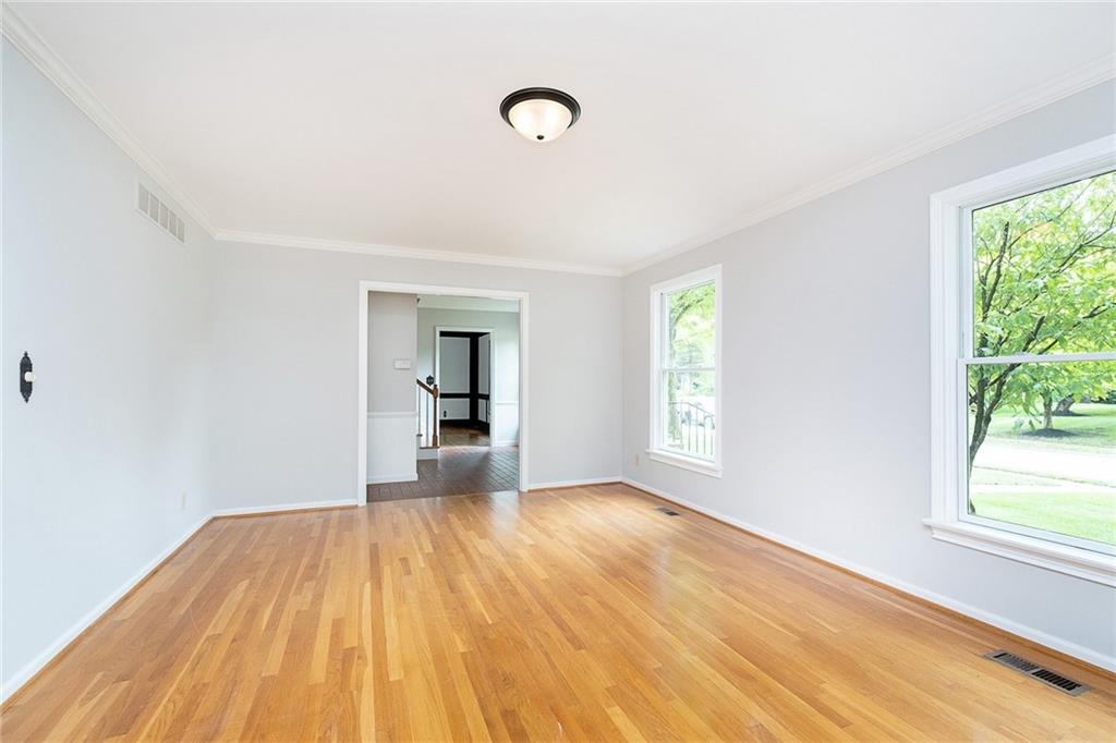 8719 Lancaster Road Indianapolis, IN 46260 - Photo 11 of 41 Gallery Image 11