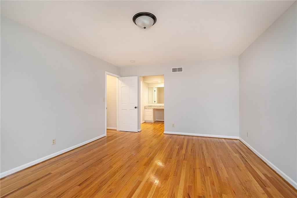 8719 Lancaster Road Indianapolis, IN 46260 - Photo 16 of 41 Gallery Image 16