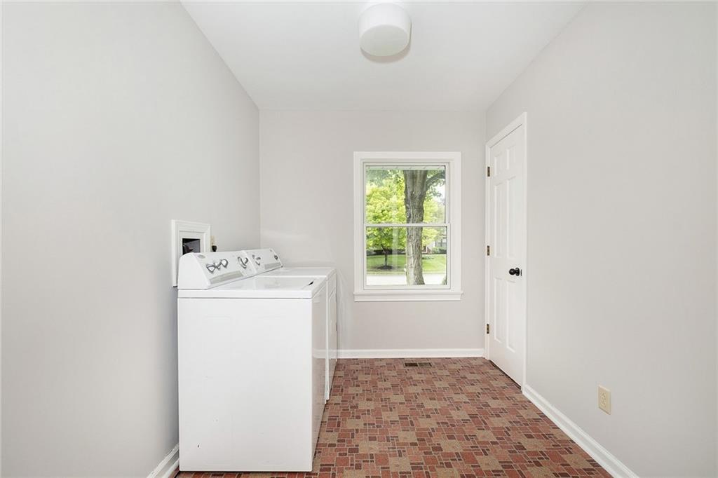 8719 Lancaster Road Indianapolis, IN 46260 - Photo 28 of 41 Gallery Image 28