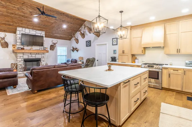 $620,000 | 1320 Jones Crossing Road, Whitwell, TN 37397