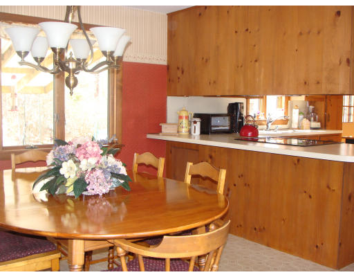 12 Apple Tree Road Tewksbury, MA 01876 - Photo 2 of 14 Gallery Image 2