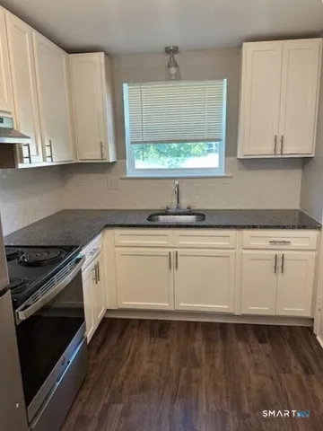 $1,850 | 72 Folly Brook Boulevard, Unit 322, Wethersfield, CT 06109