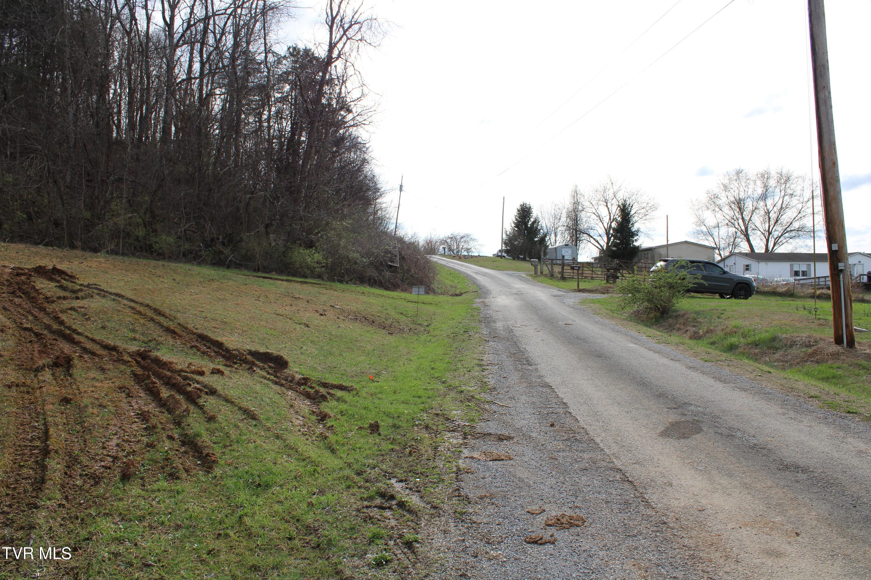 258 Old Mine Road, Unit 6 Greeneville, TN 37745 - Photo 11 of 11 IMG_2204