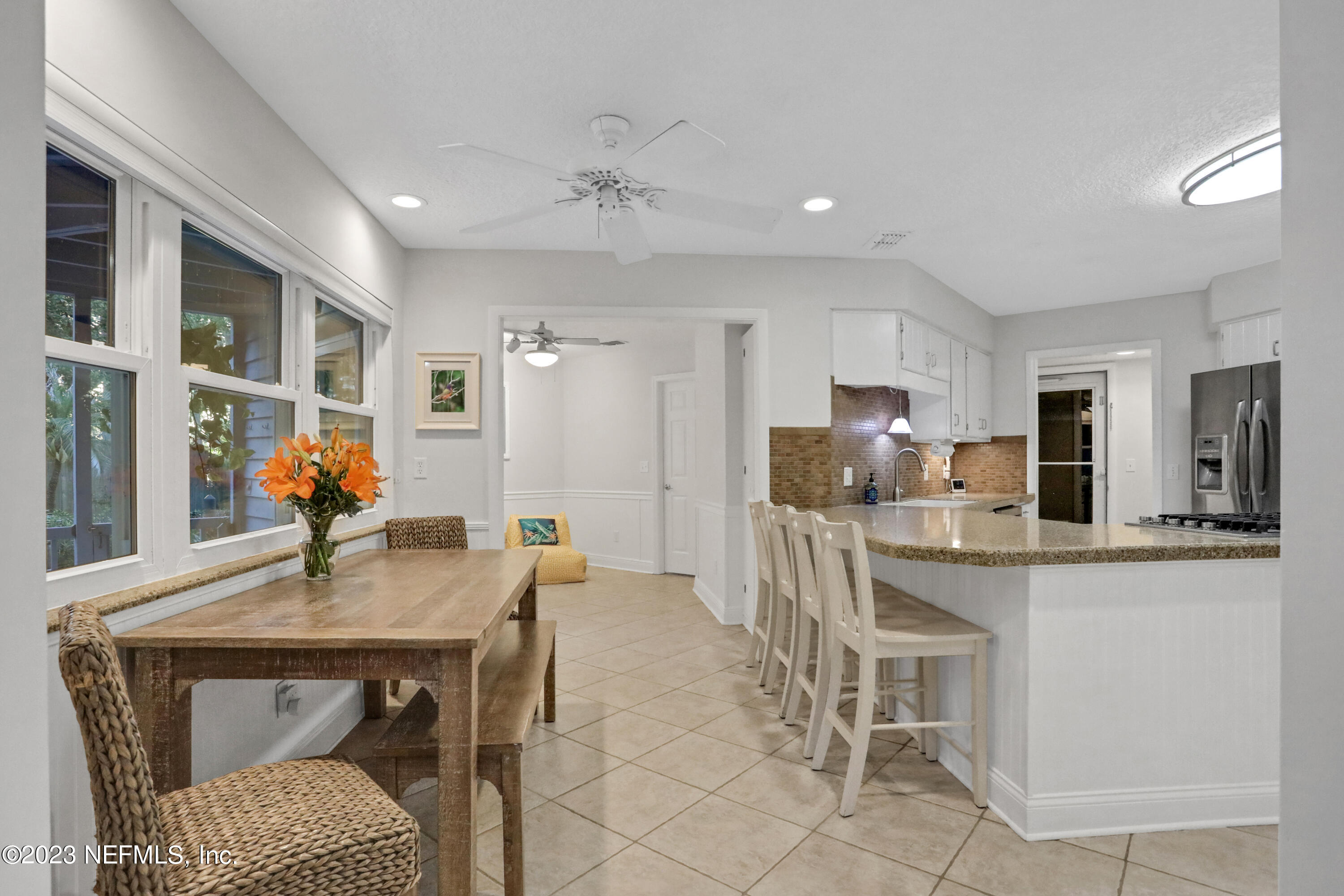 1354 Pinewood Road Jacksonville Beach, FL 32250 - Photo 11 of 77 7O0A4906